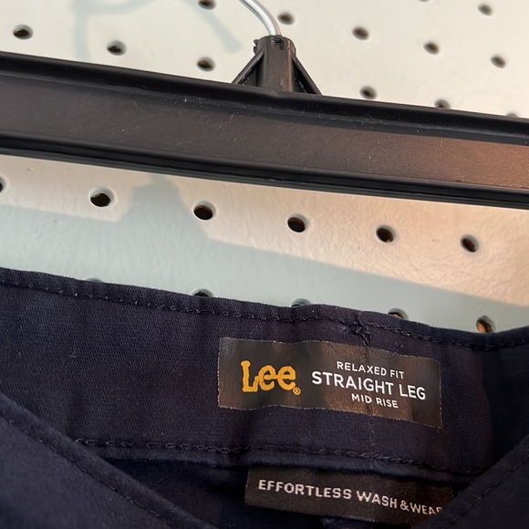 NWT Lee Effortless Wash & Wear Straight Leg Pant. Size 18 Medium. Imperial Blue. - Picture 12 of 16